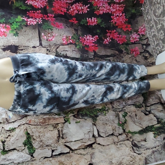 GreenTea Pants & Jumpsuits New Green Tea Tie Dye Joggers Sweat